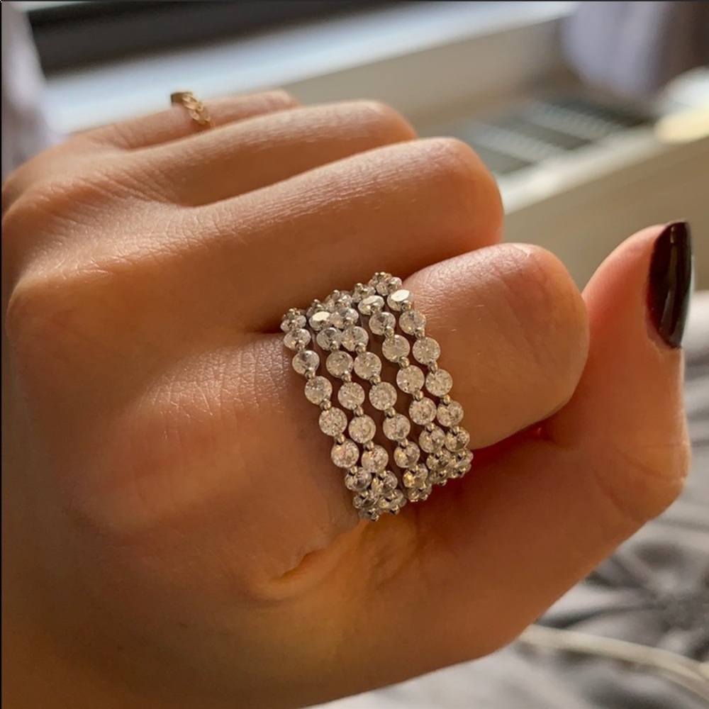 5 single prong cz rings in multiple sizes